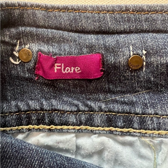 EUC Women's Vigoss Dark Blue Flare Jeans Size 9/32" Inseam Super Nice (A2) - Picture 7 of 13